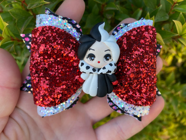 Cruella pinch Hair Bow