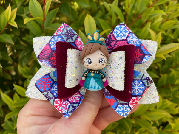 Anna winter warmth Hair Bow