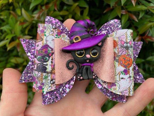 Black cat Halloween hair bow